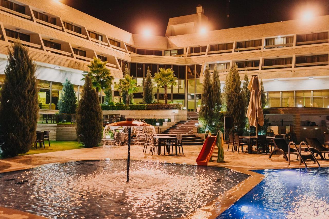 Ashur Hotel Dukhan 外观 照片