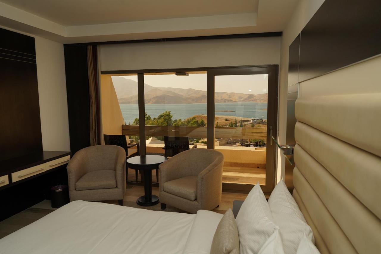 Ashur Hotel Dukhan 外观 照片
