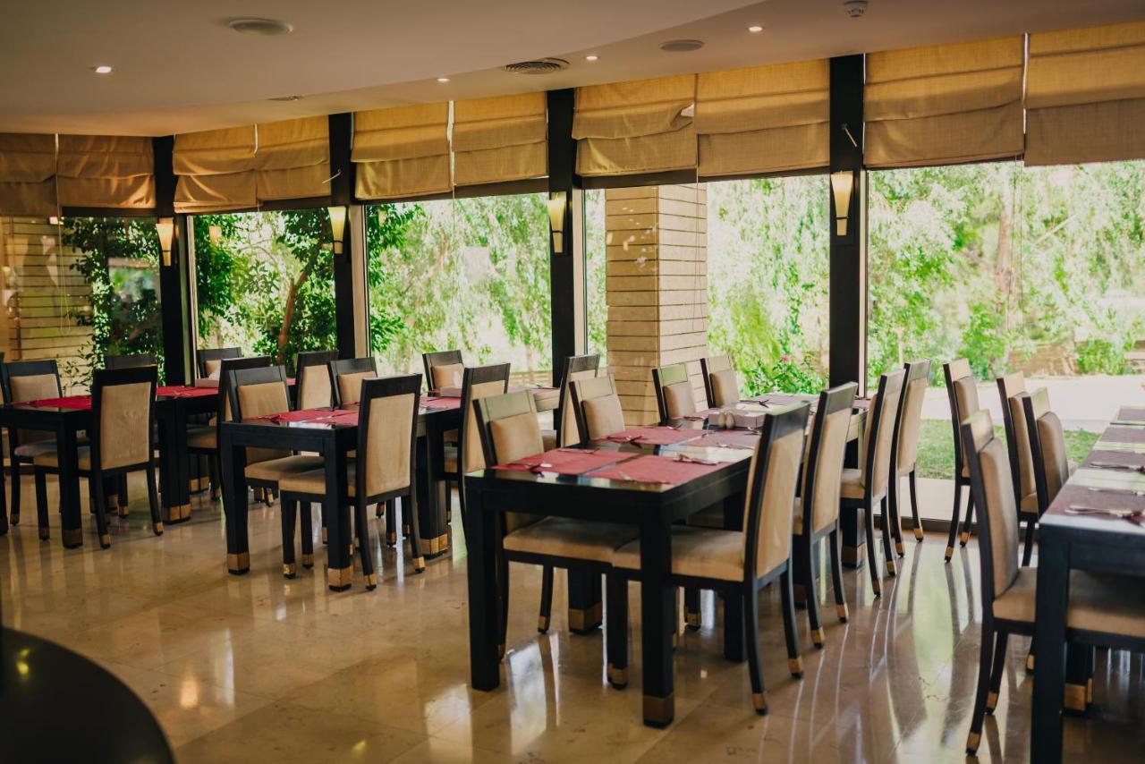 Ashur Hotel Dukhan 外观 照片