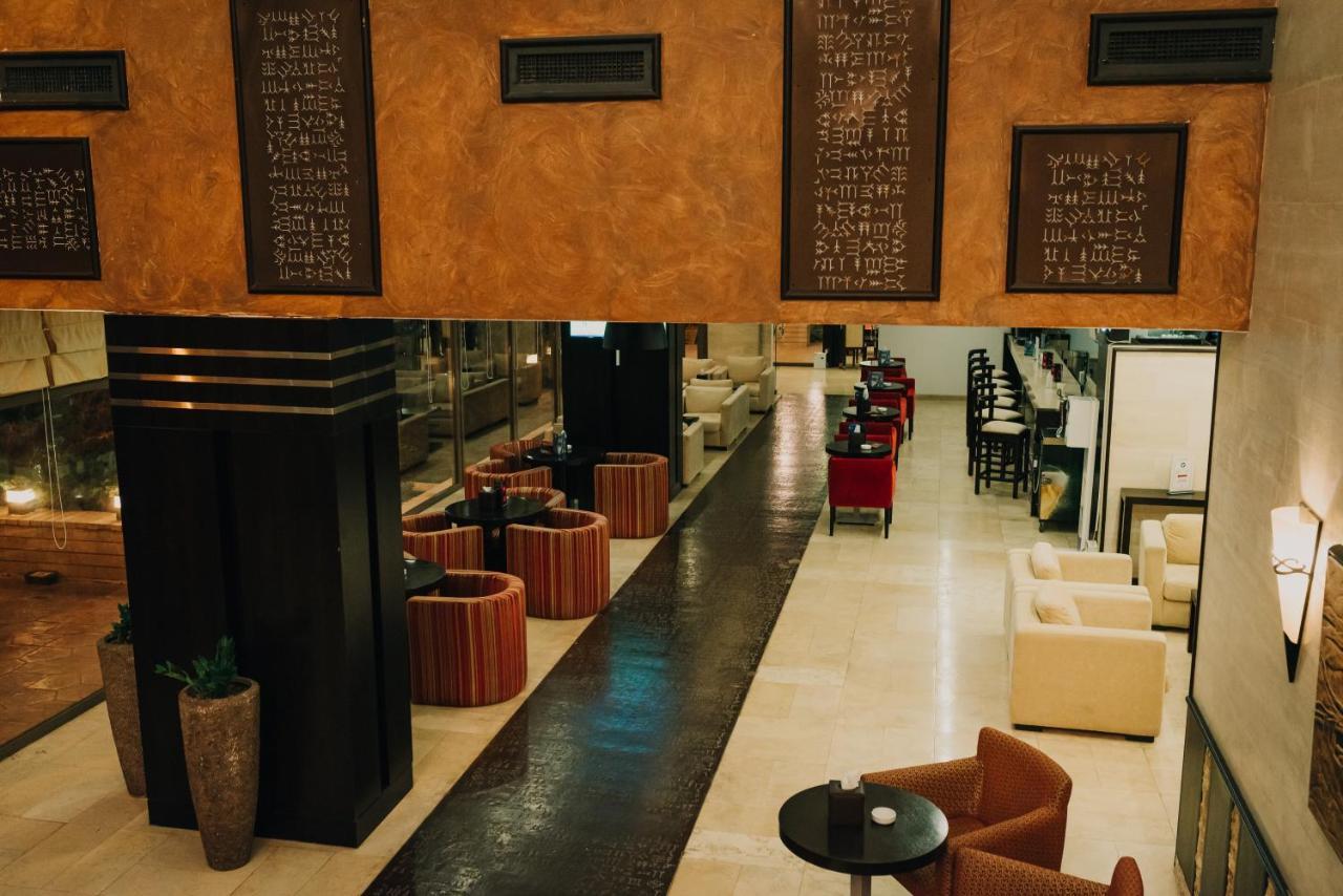 Ashur Hotel Dukhan 外观 照片