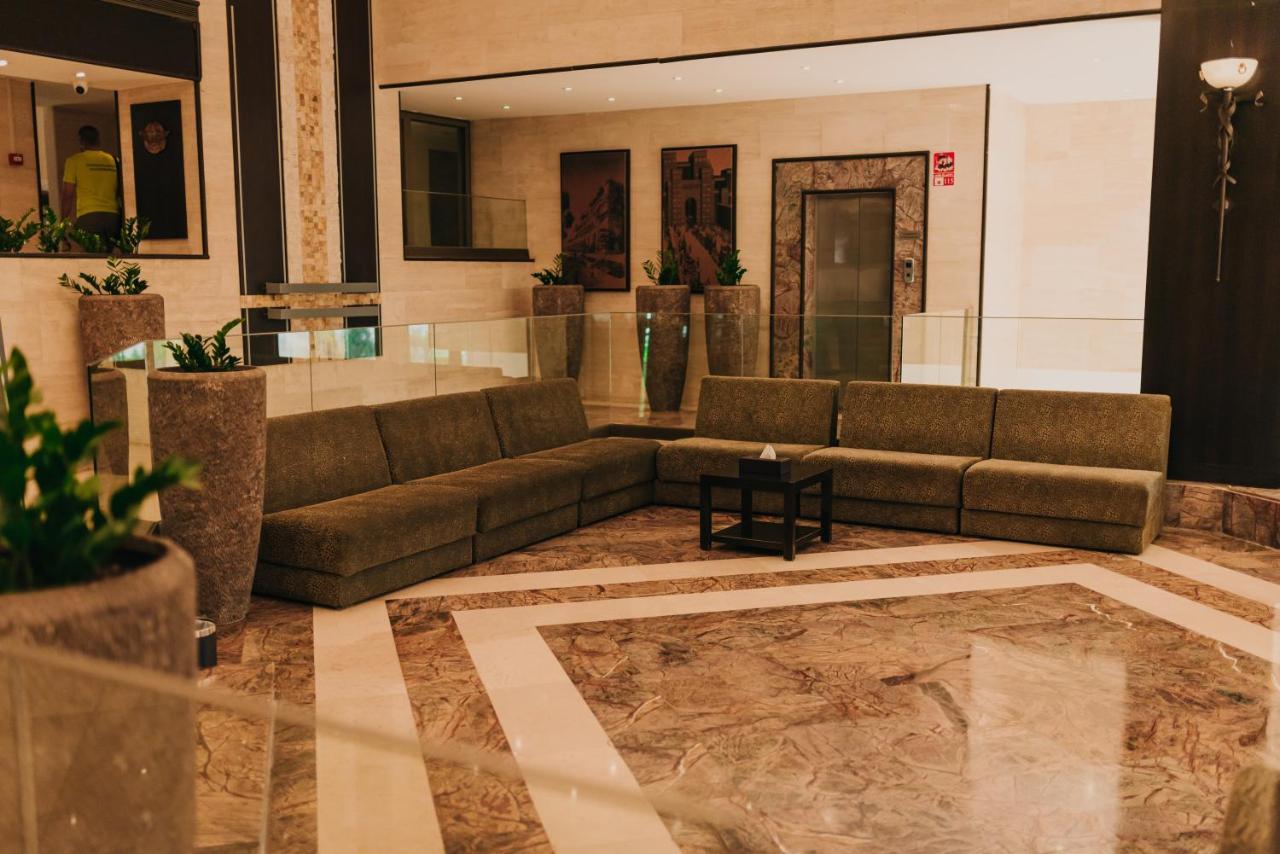 Ashur Hotel Dukhan 外观 照片